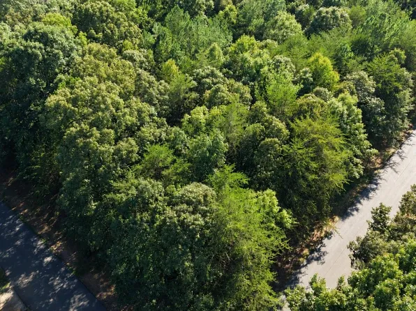 1550 Maiden Wood Cir, Maiden, NC 28650