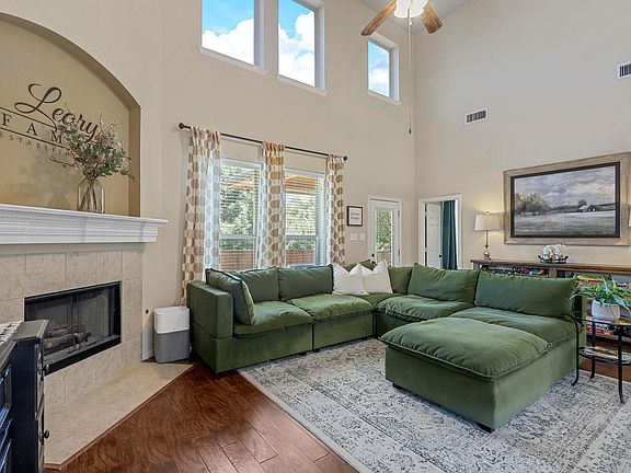 4th image of 8132 Mountain Cedar Dr