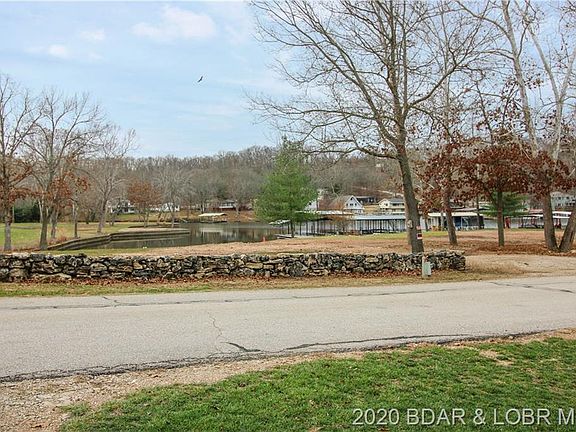 3rd image of 292 Sparkling Water Cir