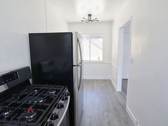 3rd image of 4771 Marathon St #1