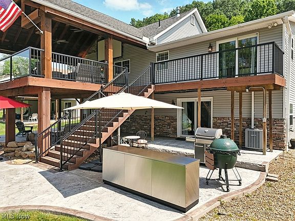 5th image of 196 E Mohawk Dr