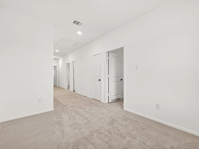 2226 Salinas Dr — Photo 13