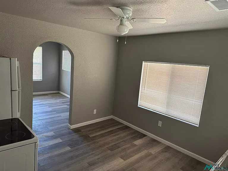 1009 S Lea Ave — Photo 7