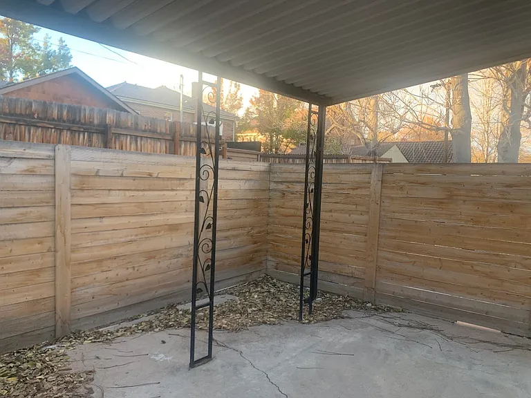 649 Colorado Blvd — Photo 16