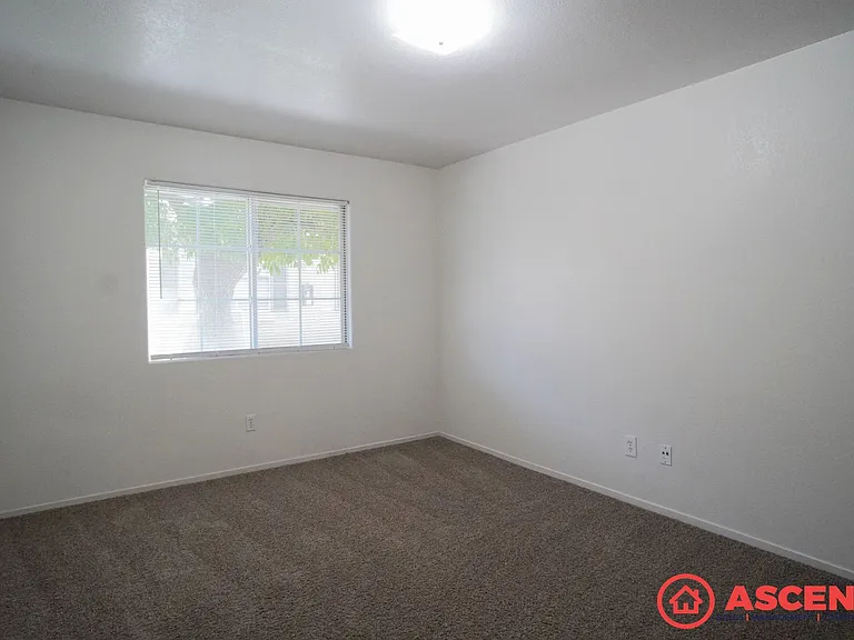 4307 Pebble Creek Dr — Photo 9