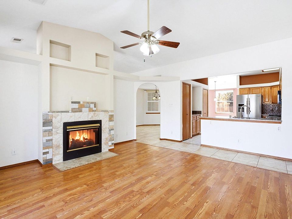 1st image of 2881 Chessman Dr SE