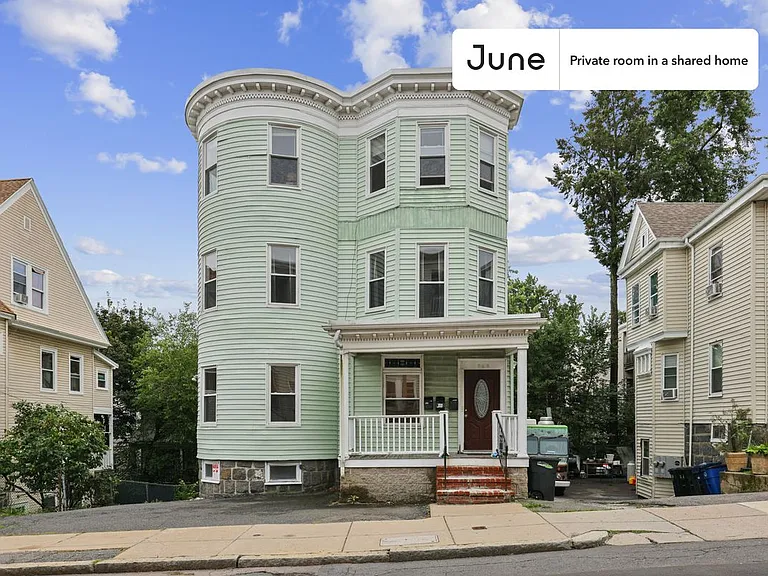 368 Park St #A — Photo 12
