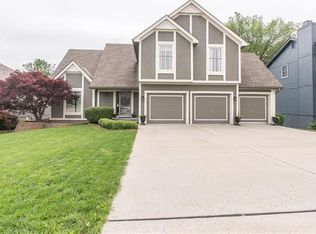 8701 N Wayne Ave, Kansas City, MO 64155