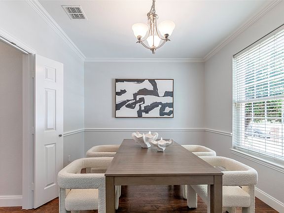 4th image of 5009 Bayview Dr