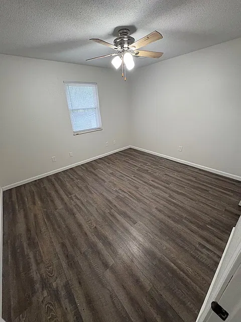 2 bed, 900 sqft, $800 — Photo 2