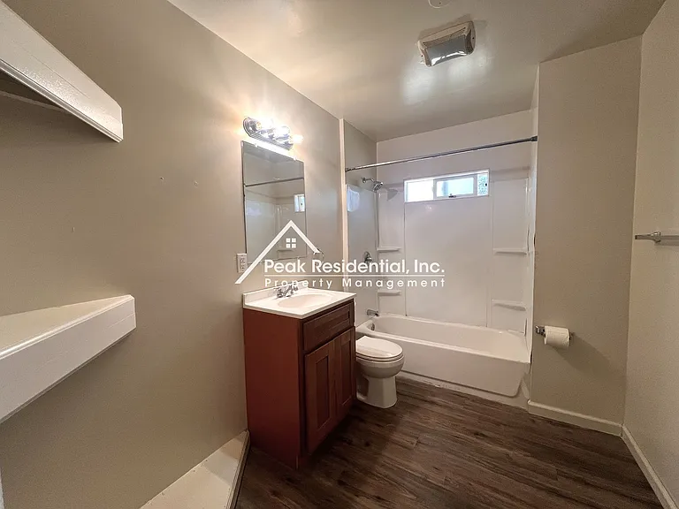 3201 Leona Cir — Photo 16