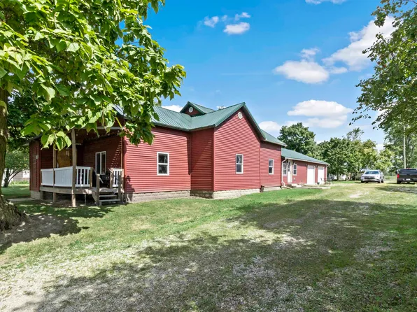458 E Center St, Dunkirk, IN 47336