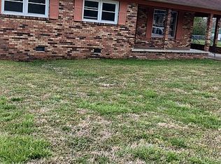 432 Hurricane Meadows Dr, Waynesboro, TN 38485