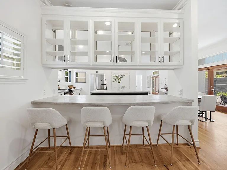 3118 Morrison St — Photo 10