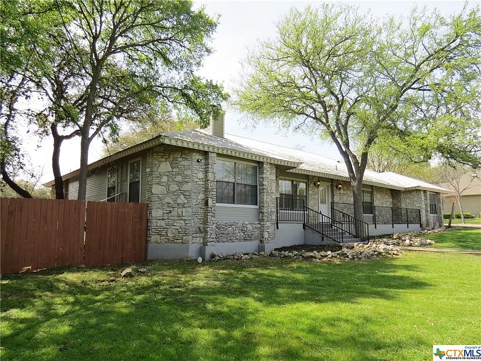 1st image of 609 Snyder Hill Dr