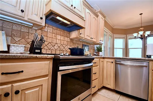 6413 Arden Oaks Dr — Photo 18