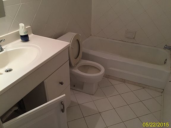 4th image of 981 Hillcrest Ct APT 311