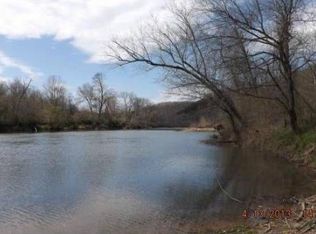 469 Beaver Ln, Cuba, MO 65453