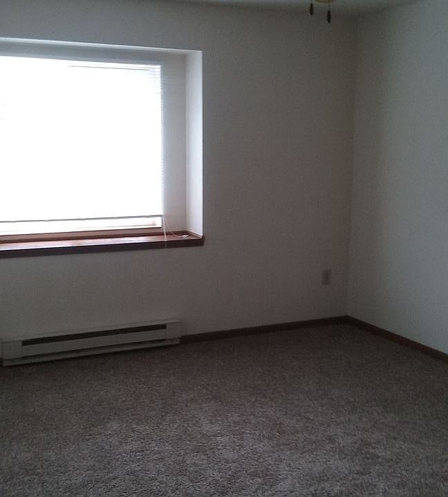 1st image of 500 W Juneau St APT F