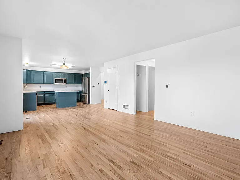 12620 Winona Ct — Photo 6