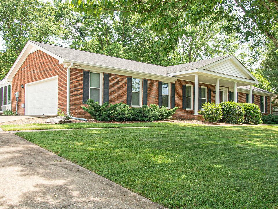 1st image of 118 Brookhaven Trl