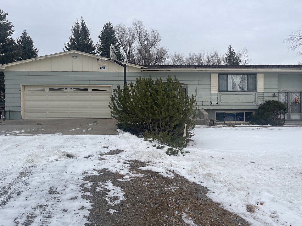 1st image of 309 10th Ave NE