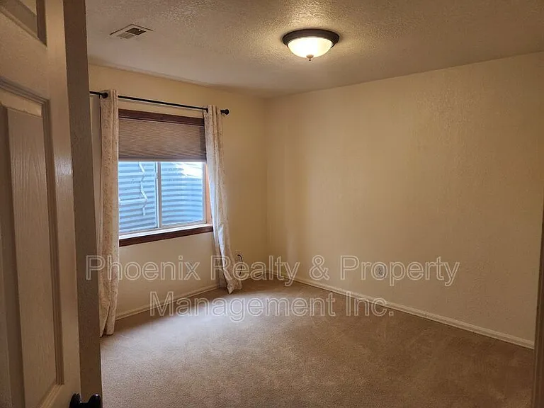 370 Harvest Point Dr — Photo 17