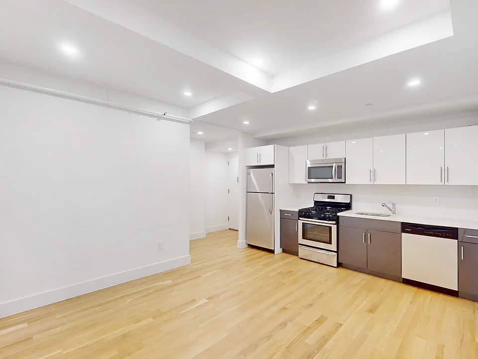 96 Steuben St #6G