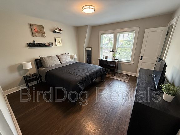 4th image of 2668 Dayton Ave #2668