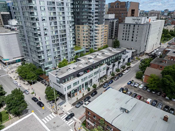 197 Lisgar St #218, Ottawa, ON K2P 0E2
