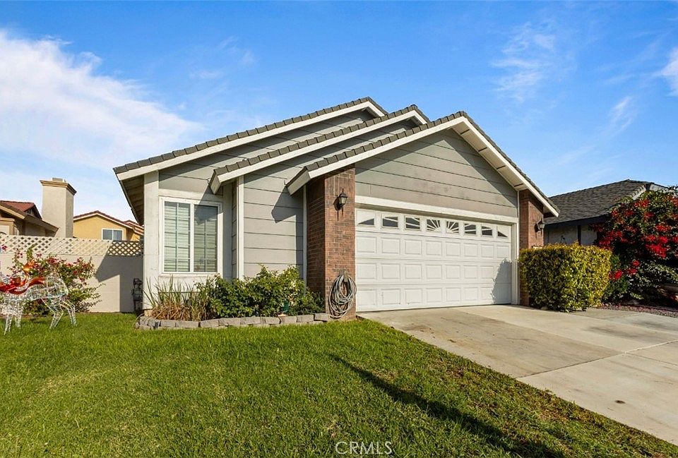 1st image of 14476 Oak Knoll Ct