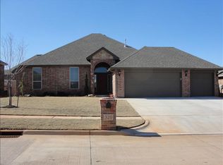 320 Summit Crest Ln, Norman, OK 73071