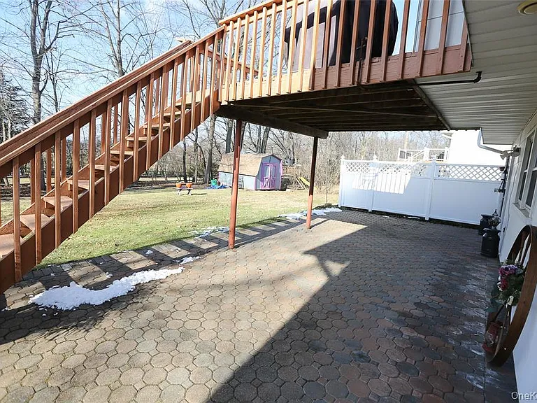 40 Bluefields Ln — Photo 3