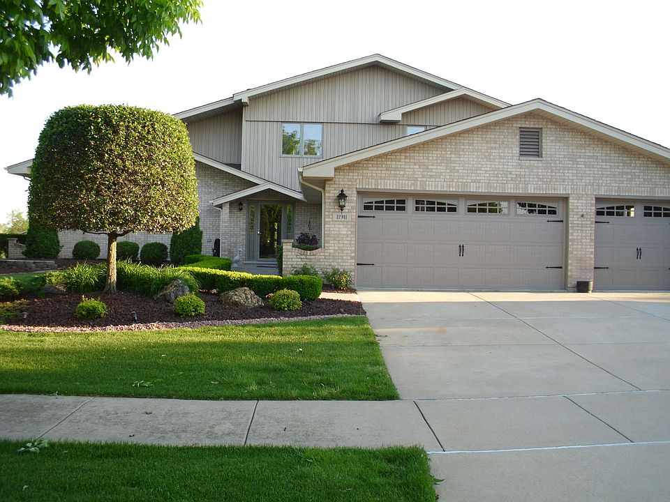 11911 Brookshire Dr.