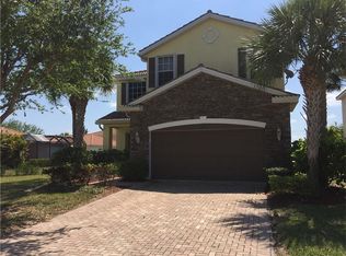 948 Golden Pond Ct, Cape Coral, FL 33909