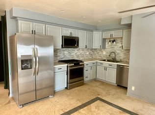 713 E Elder St #B, Fallbrook, CA 92028