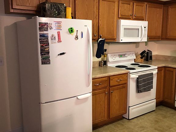 4th image of 732 Greensboro Way