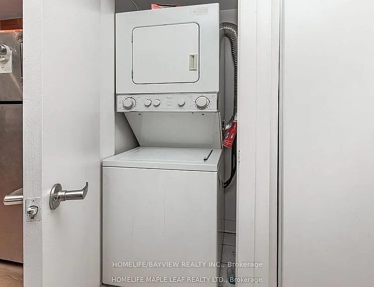 21 Earl St #202 — Photo 12