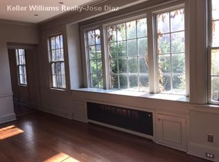 89 Angell St #1, Providence, RI 02906