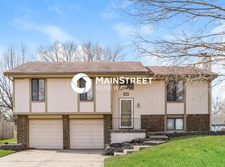 611 W Sunrise Dr, Belton, MO 64012