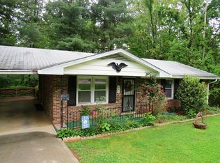 947 Banks Road Ext, Martinsville, VA 24112