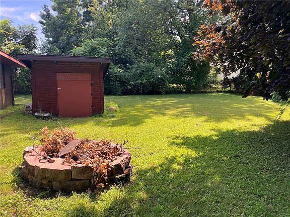 3rd image of 314 Kelso Dr