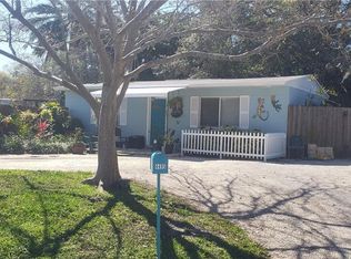 4495 Crestwood Dr N, Saint Petersburg, FL 33714