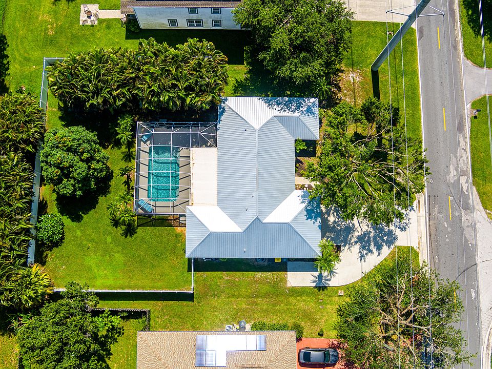 1st image of 1004 W Weatherbee Road