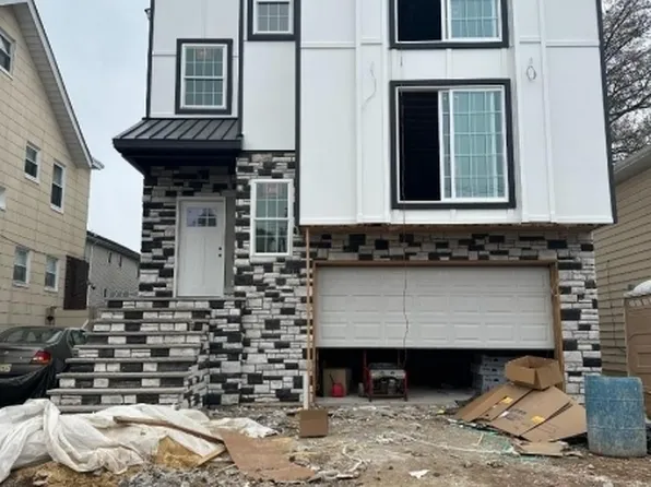 711 Linden, Elizabeth City, NJ 07202