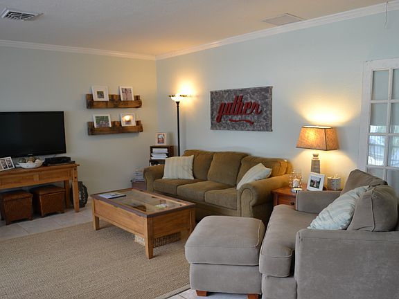 4th image of 4704 37th St E