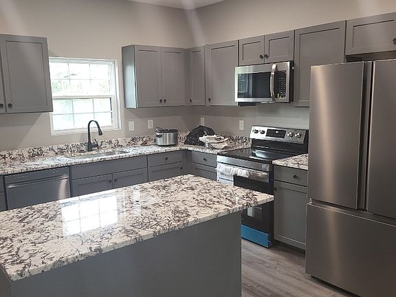 4th image of 621 Anders Dr