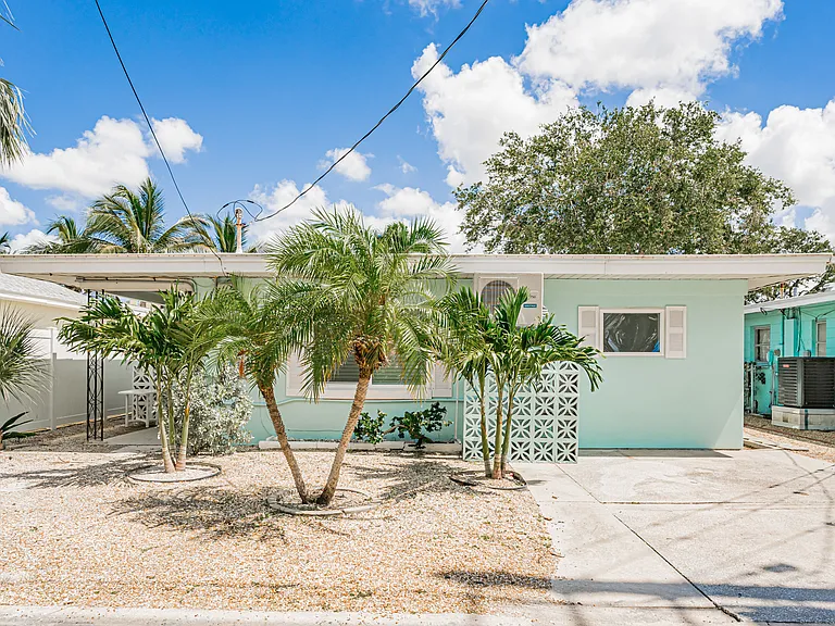 14827 N Bayshore Dr — Photo 29