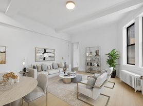 244 W 72nd St