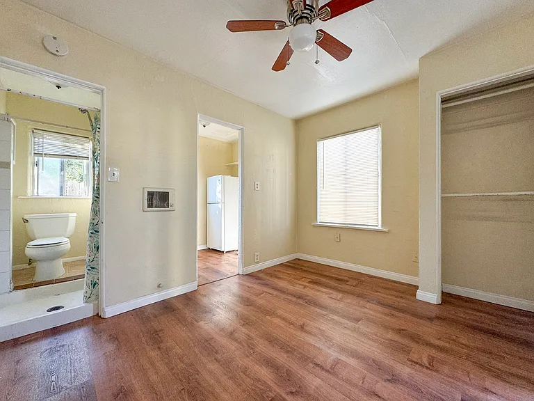 2505 J St #12 — Photo 2